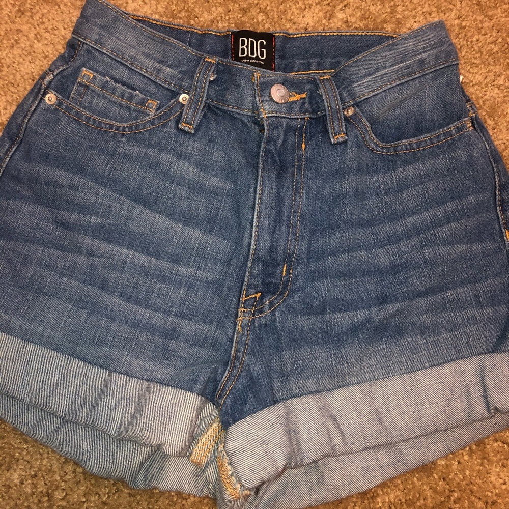 BDG mom high rise shorts